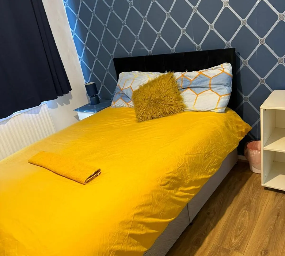 Gatwick Star Night Stay - Gatwick Crawley  Crawley (West Sussex)